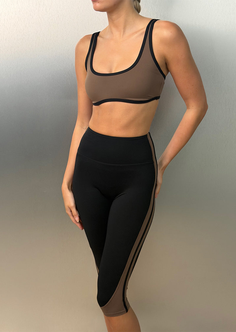 SOLIS SCOOP SPORTS BRA IN MOCHA