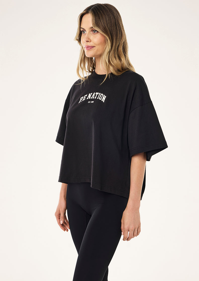 LEGACY CROP TEE IN BLACK