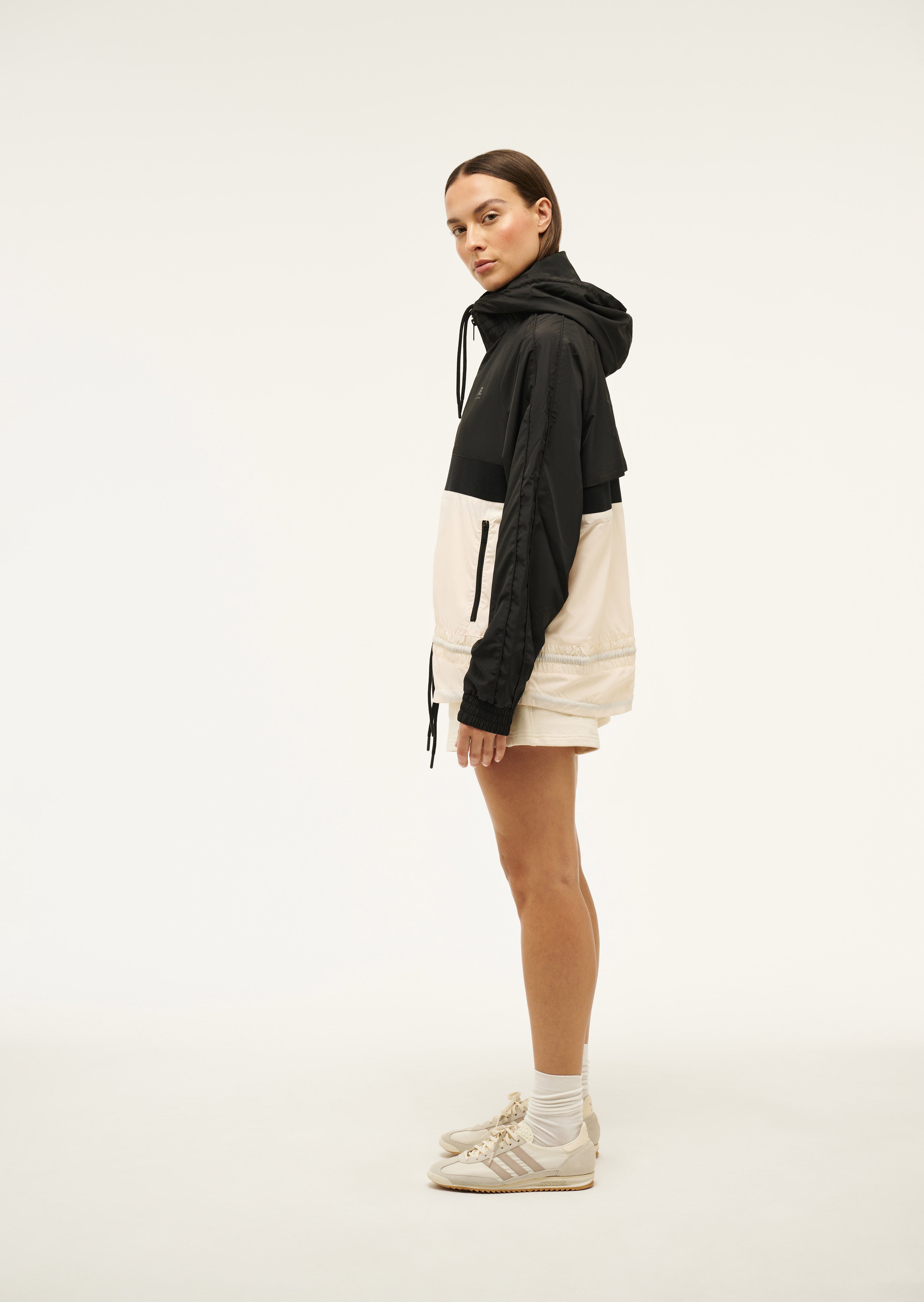 MANDOWNJACKET_243J340_BLACKWHISPERWHITE-017_1