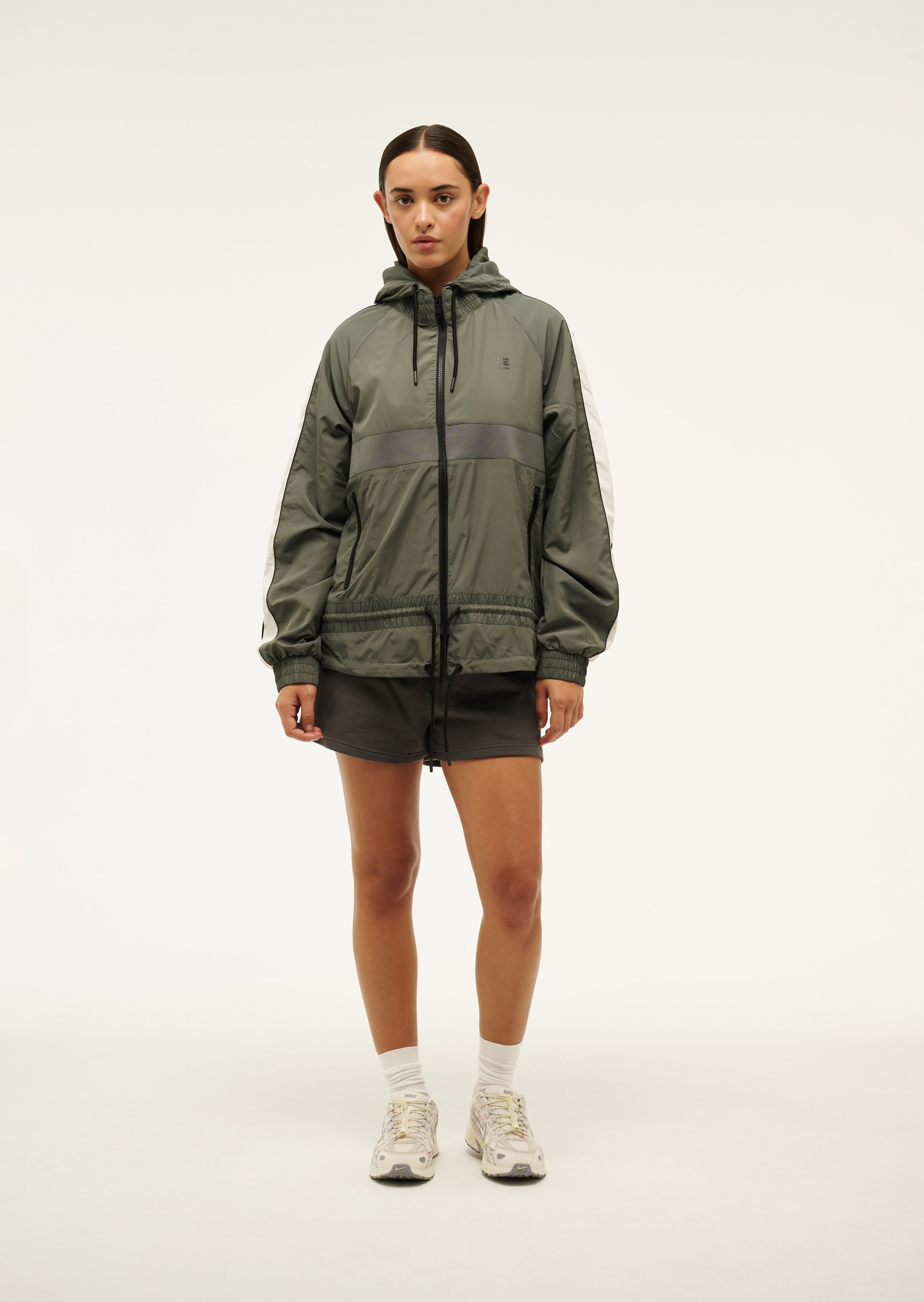 MANDOWNJACKET_243J340_GUNMETALWHISPERWHITE-003_1