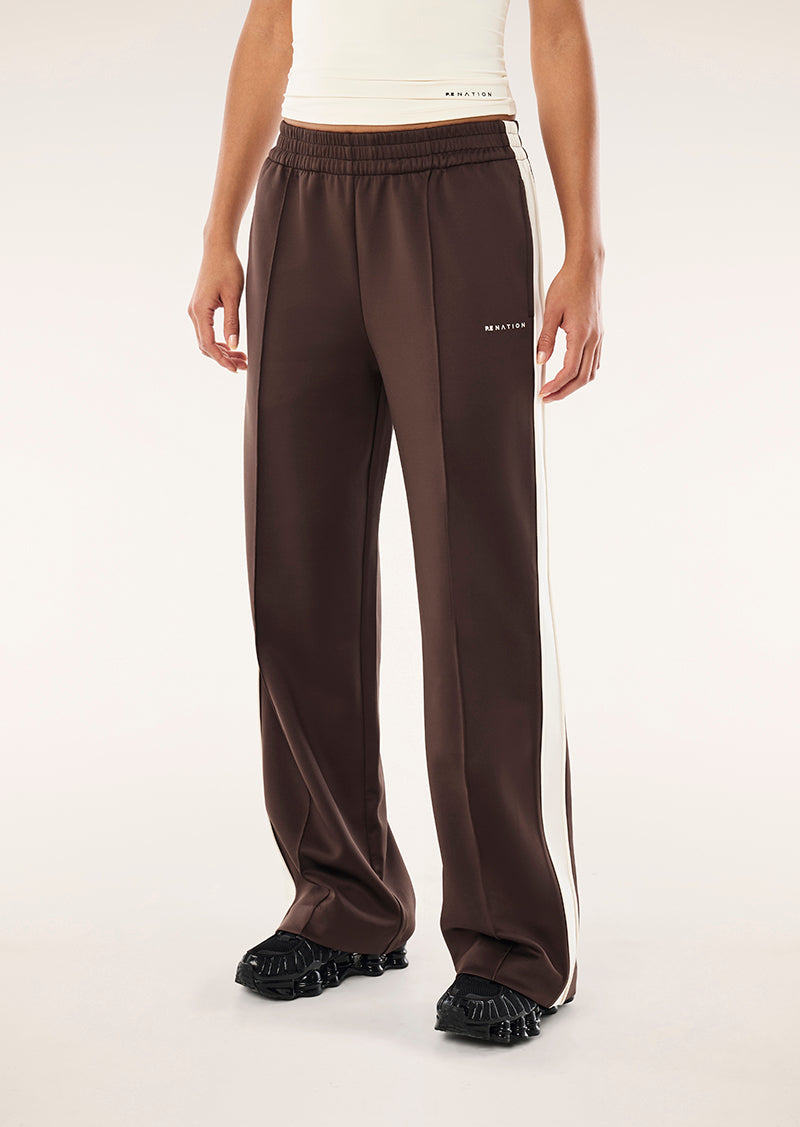 MAN DOWN TRACKPANT IN COFFEE