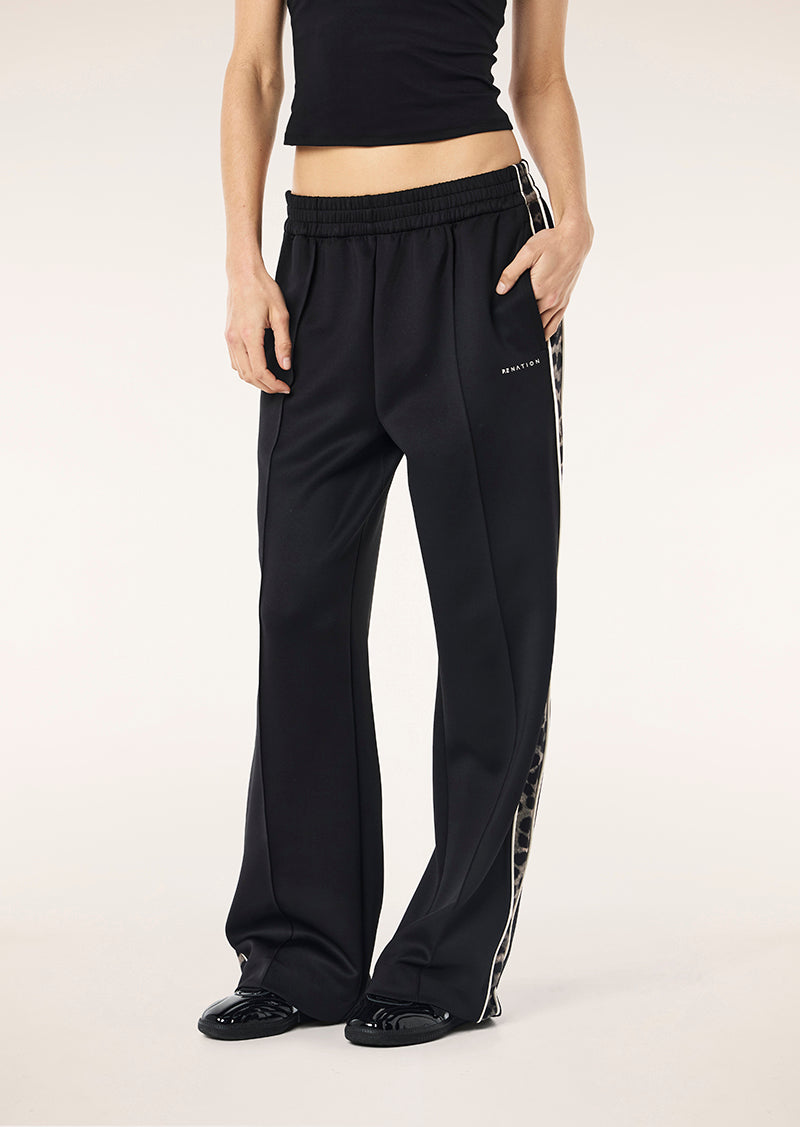 MAN+DOWN+TRACK+PANT_243P093_LEOPARD+PRINT-08_1
