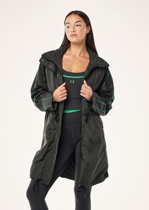 MID-LENGTH MAN DOWN JACKET IN CAVIAR & KELLY GREEN