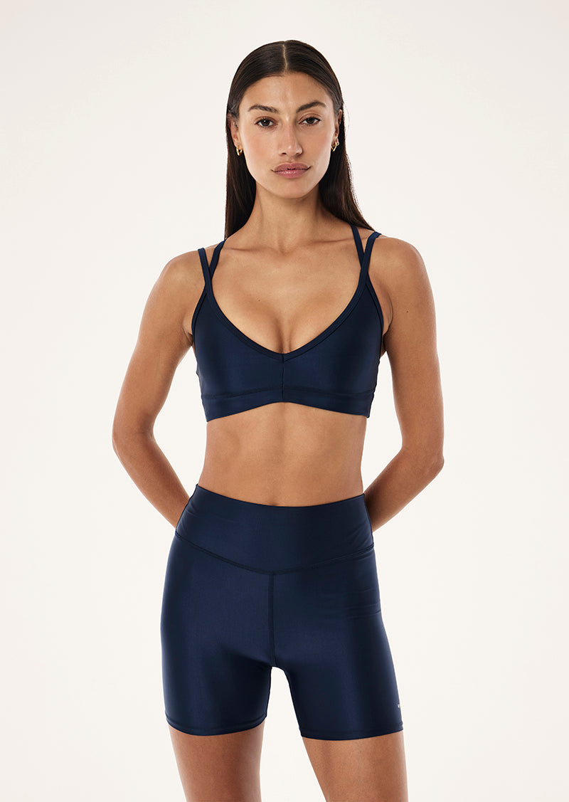 PARAMOUNT+SPORTS+BRA_252C040_DARK+NAVY+SHINE-26_1