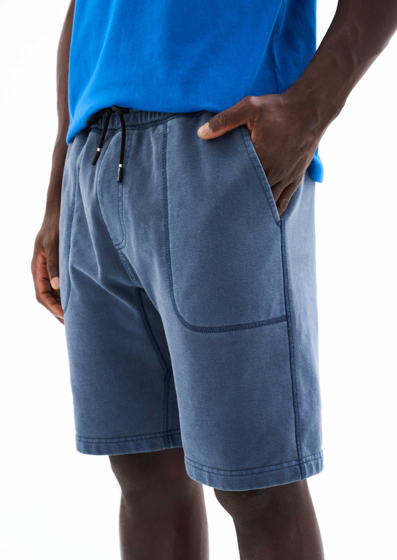 DOWNTOWN SHORT IN INSIGNIA BLUE