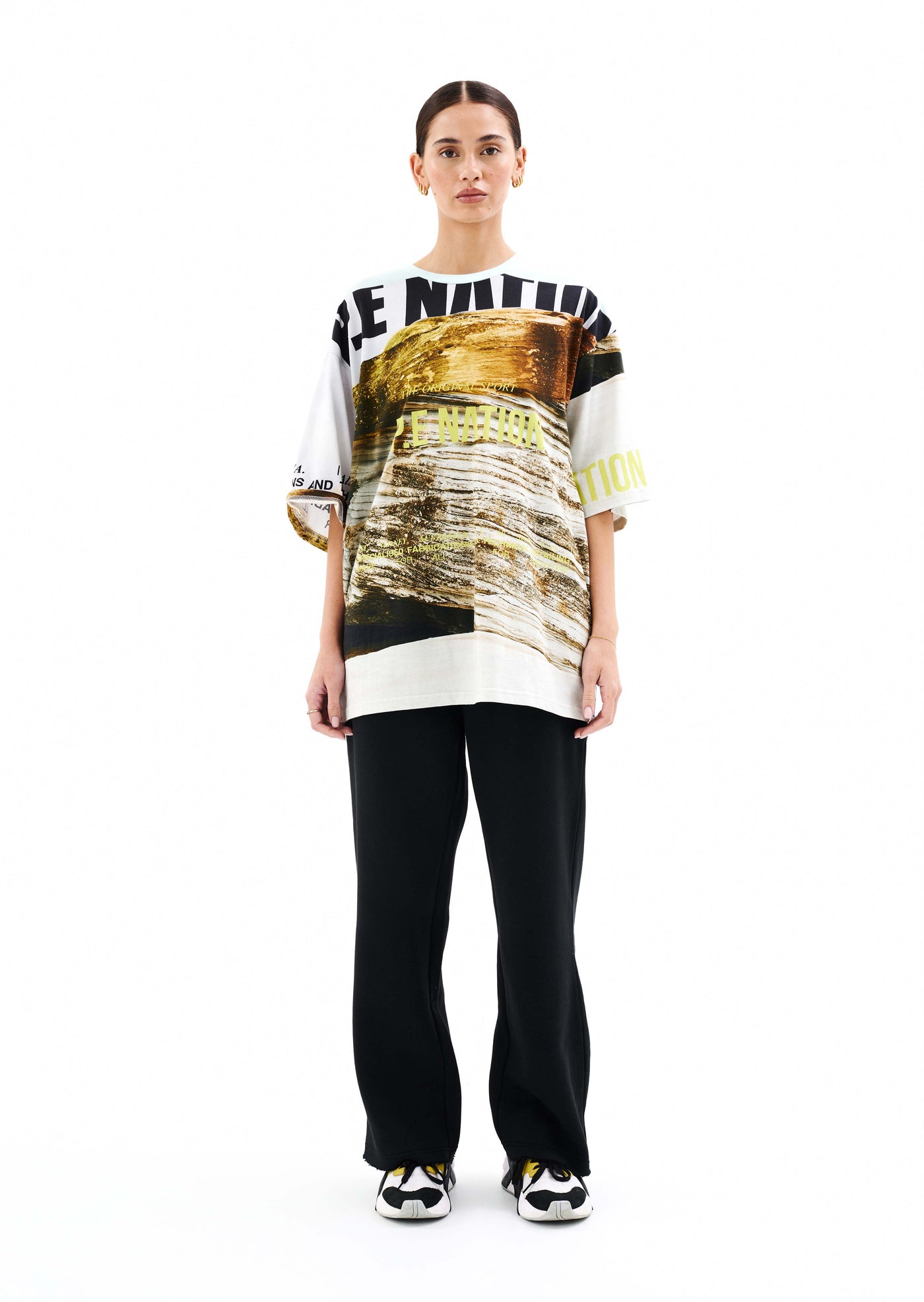 BERMUDA TEE IN SCENE PRINT