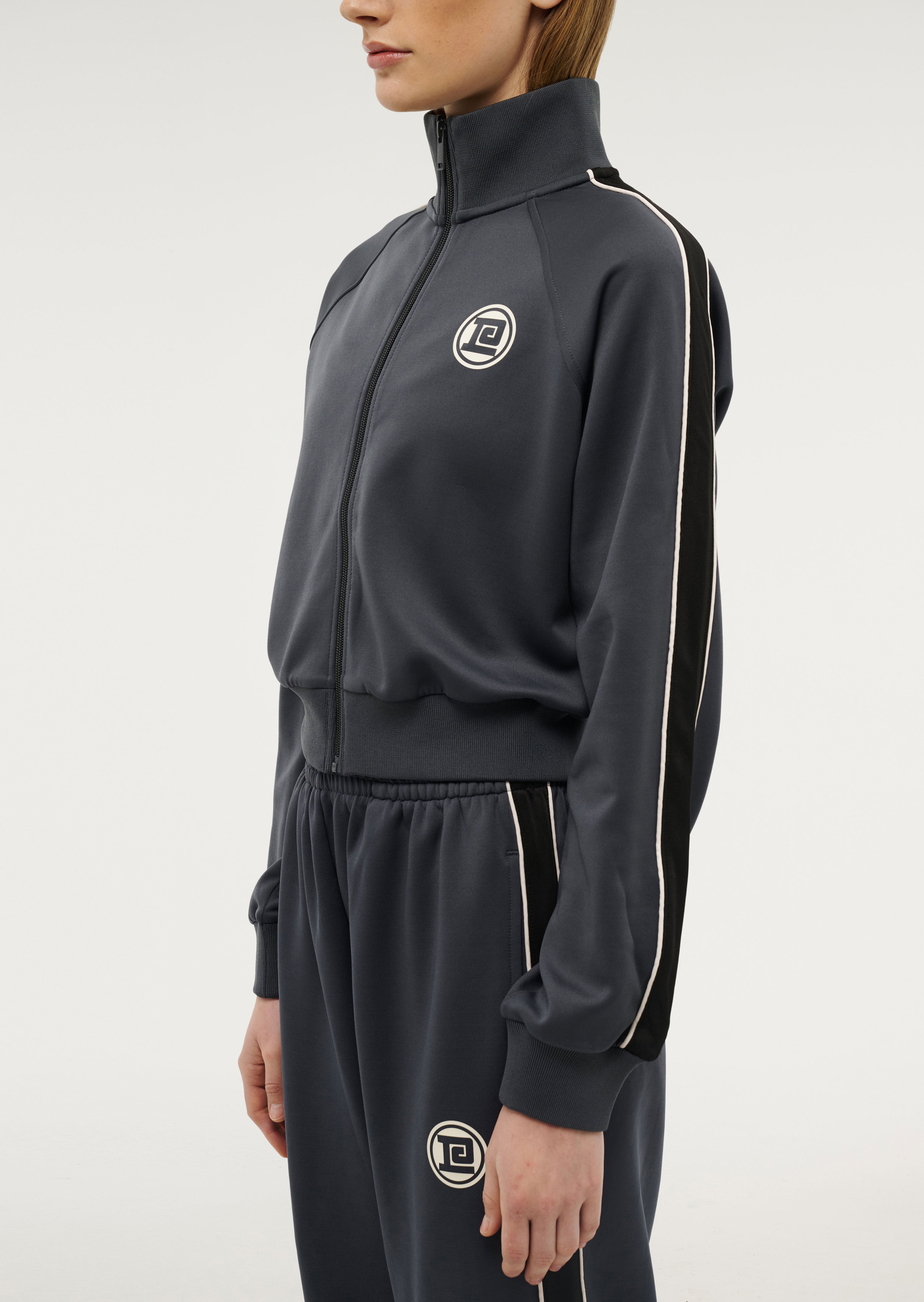 PENATION_ECOM_2024Q3-243J274_MARINEBLUE_031_1