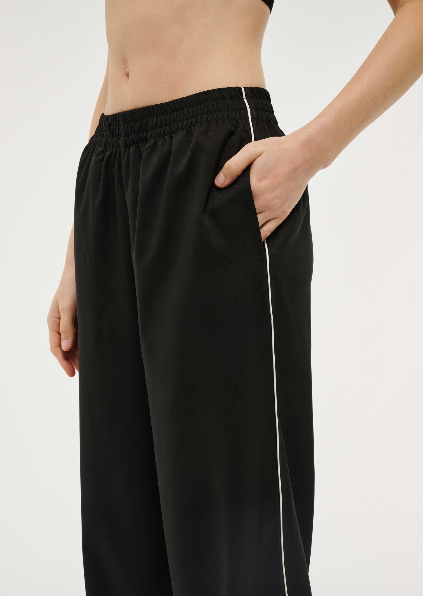 PARADISO PANT IN BLACK