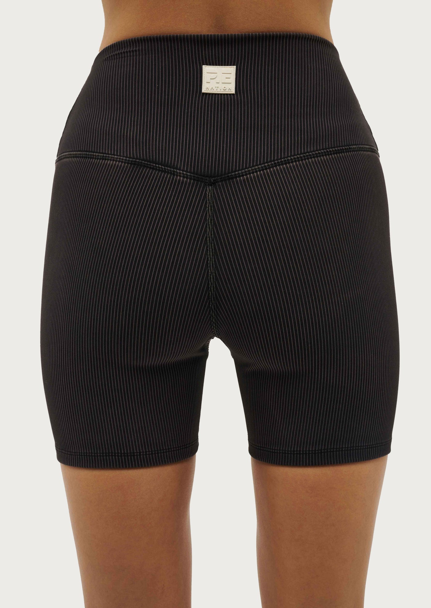 ACTUALISE 5" BIKE SHORT IN WASHED BLACK