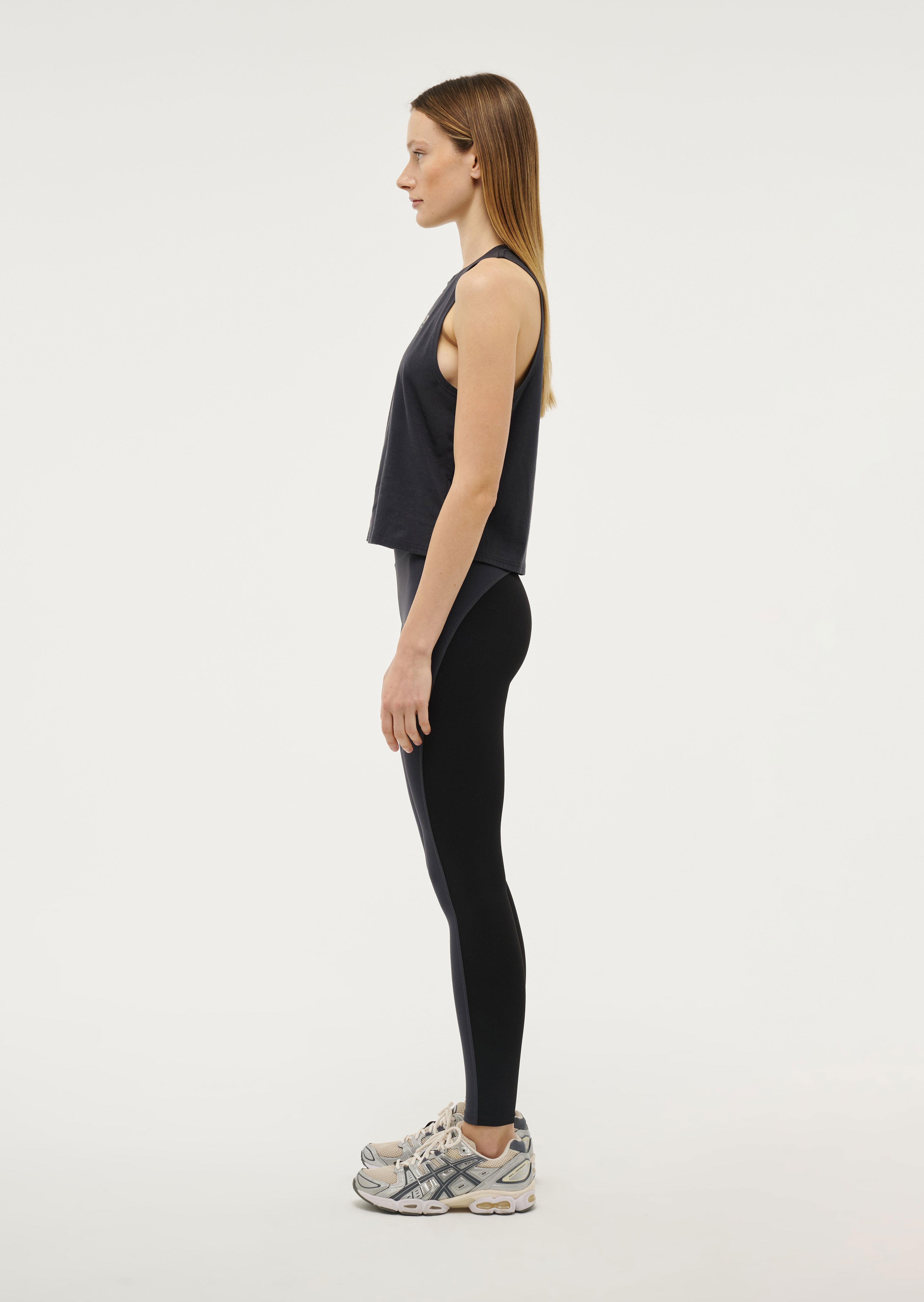 PENATION_ECOM_2024Q3-243W255_MARINEBLUE_004_1