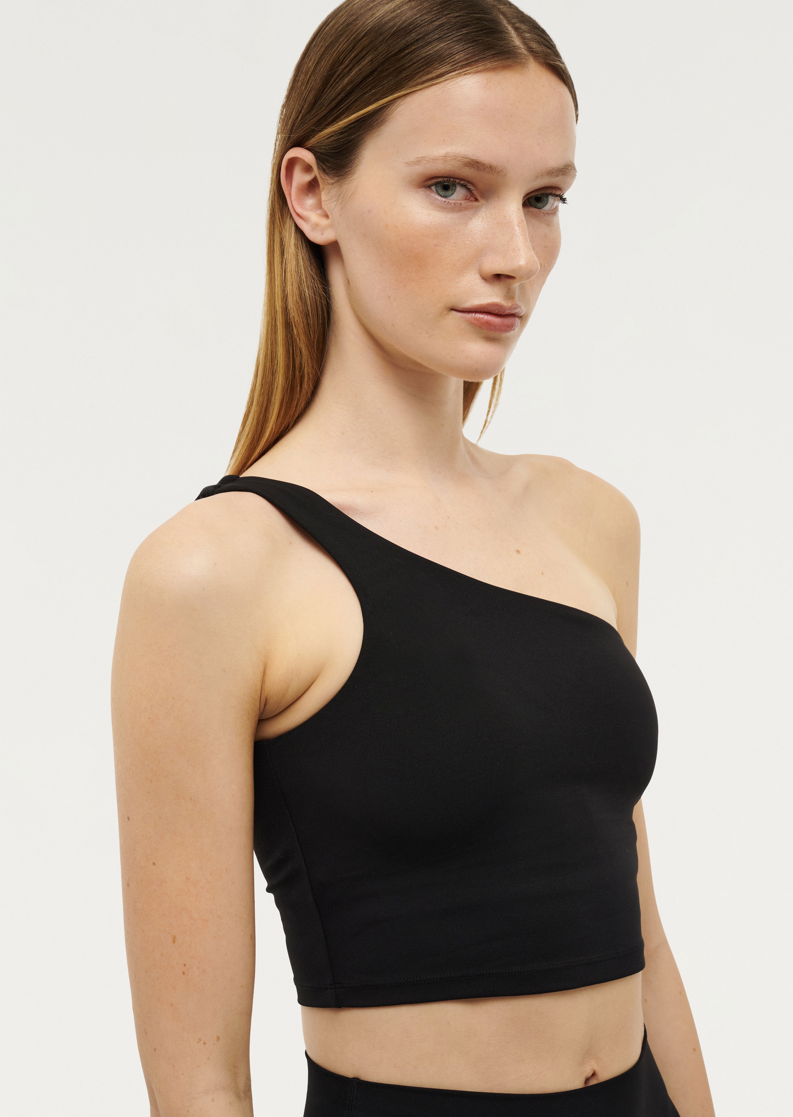 PENATION_ECOM_2024Q3-243W283_BLACK_011_1