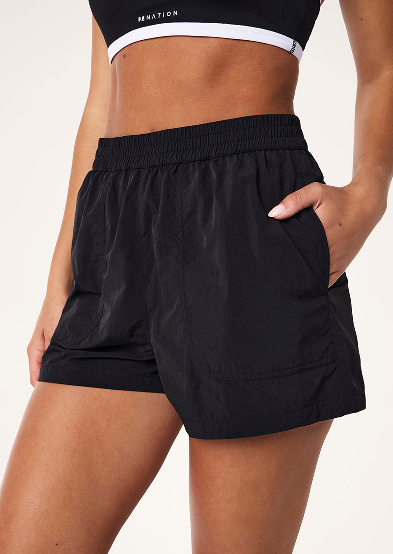 PITLANE SHORT IN BLACK