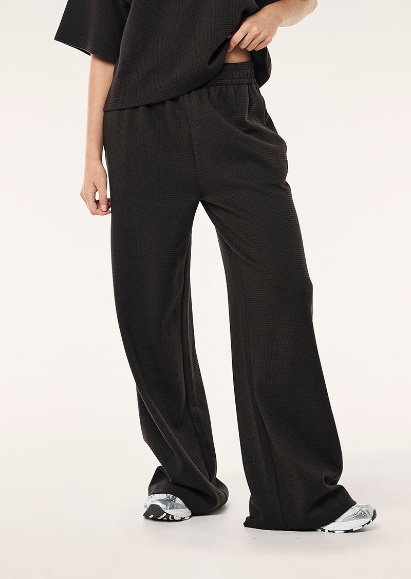 PRINTEMPS WAFFLE TRACKPANT IN LICORICE