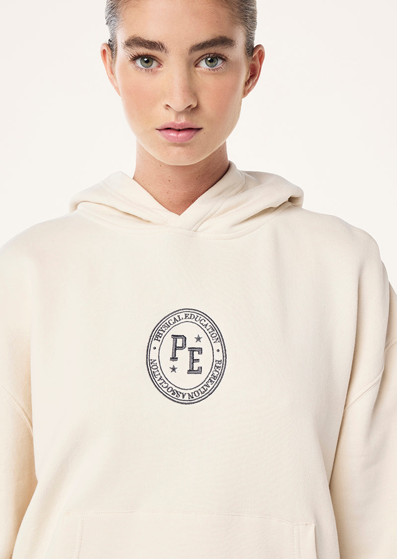 RADAR+HODDIE_251H177_WHISPER+WHITE_028_1