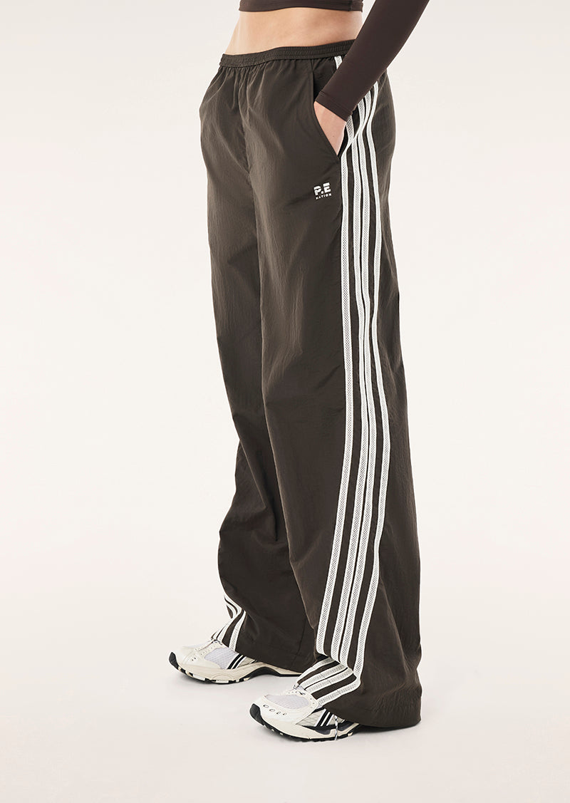 RADIUS+PANT_263P077_COFFEE-WHISPER+WHITE-035_1