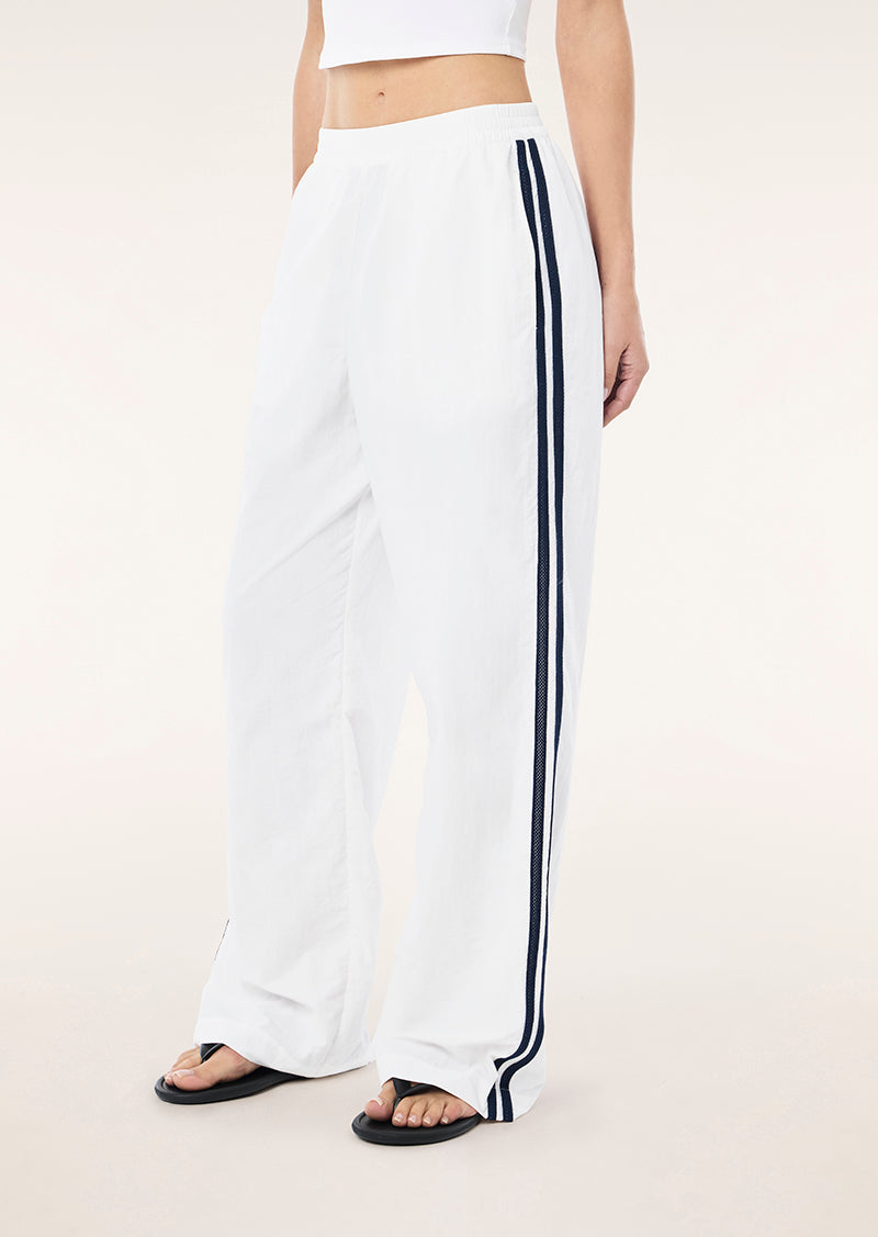 RELAY+SPRAY+TRACK+PANT_254P254_WHITE+DARK+NAVY-026_1