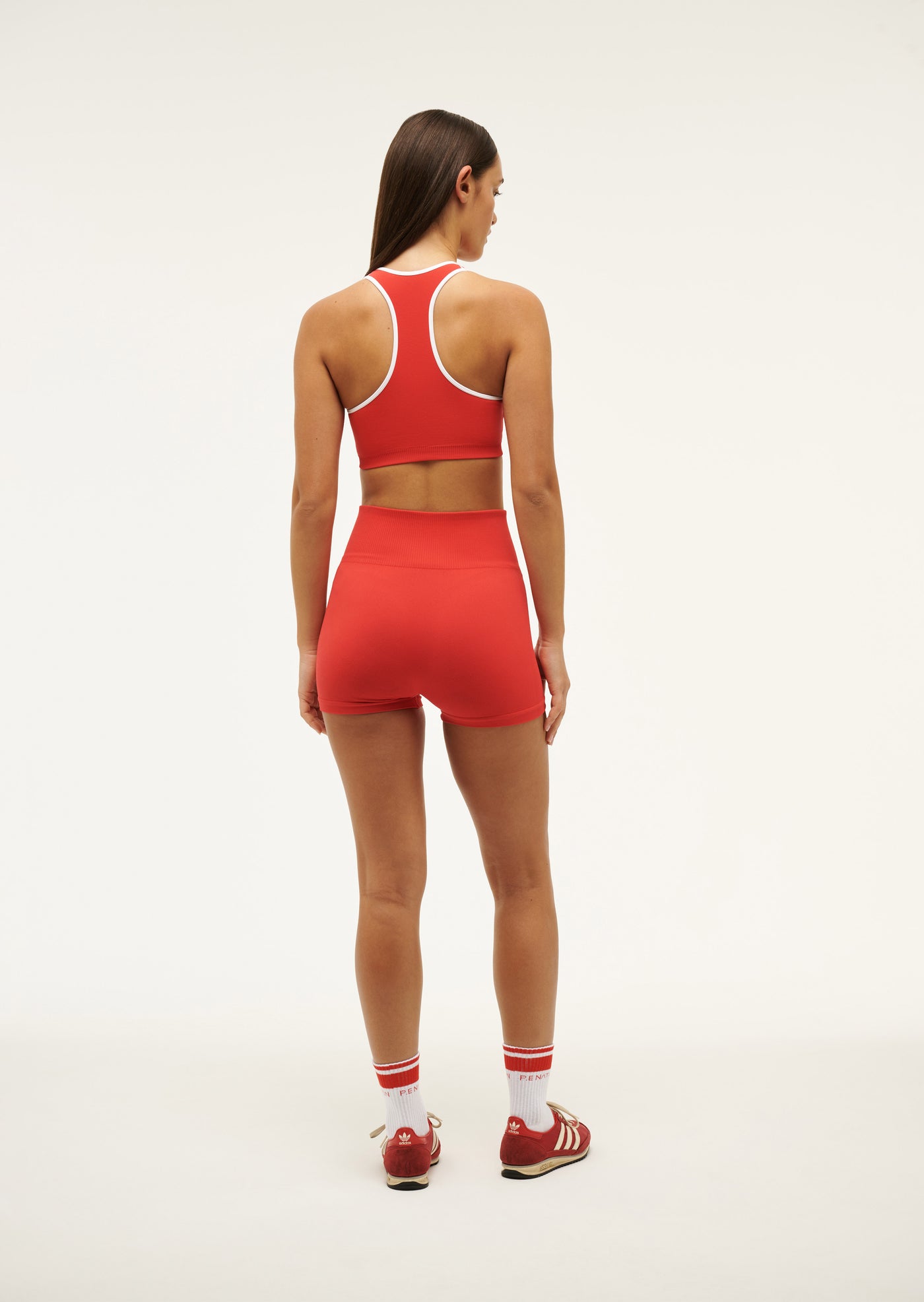 RESTORE SEAMLESS 2.5" BIKE SHORT IN POPPY RED