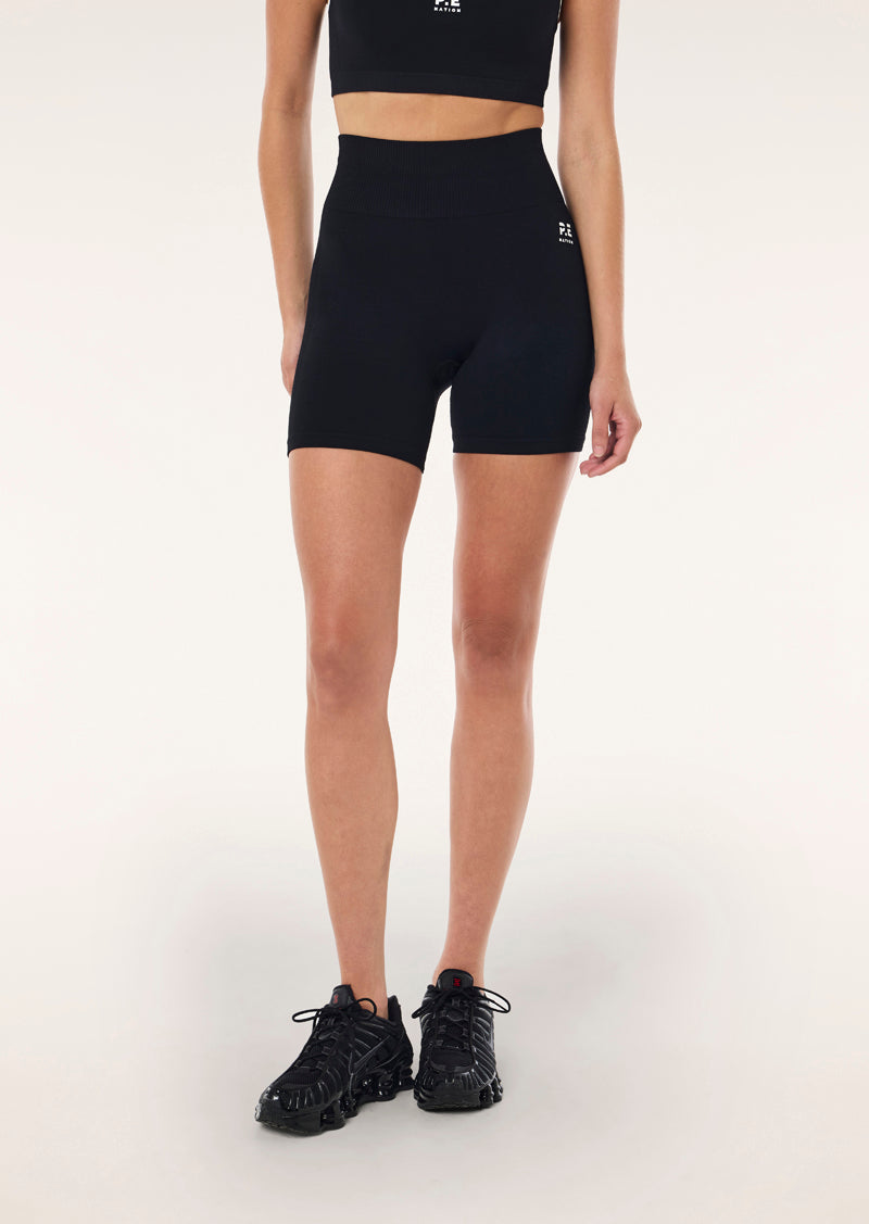 RESTORE+SEAMLESS+5+INCH+BIKE+SHORT_243S296_BLACK-10_1