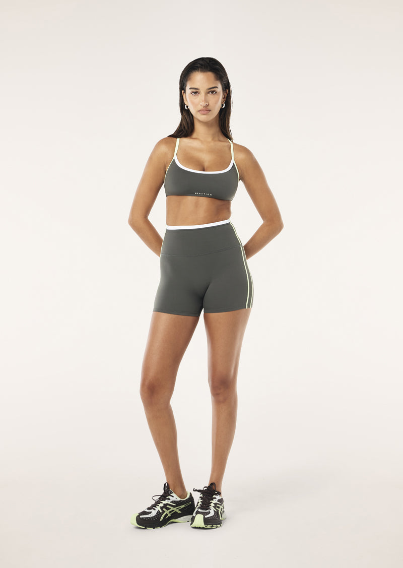 REVEAL+SPORTS+BRA_254C259_GUNMETAL-509_1