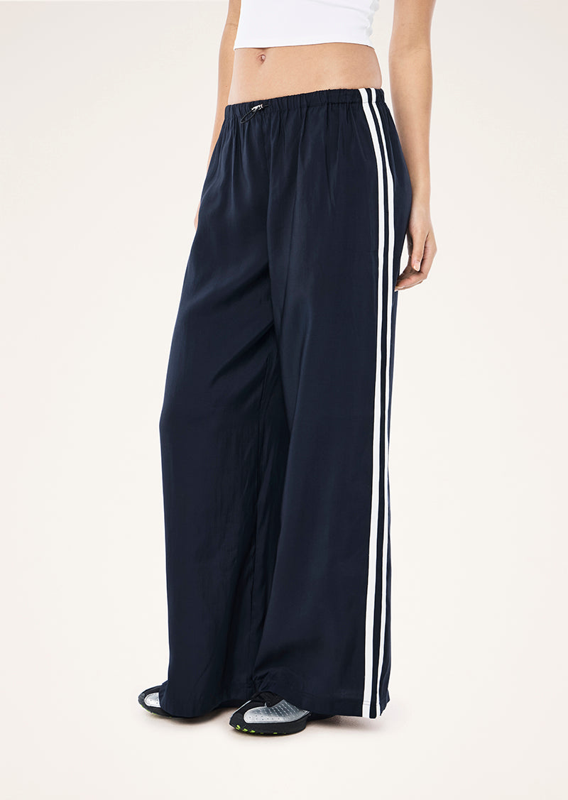 REVIVE+MODAL+PANT_264P028_BLACK+WHISPER+WHITE-11_1