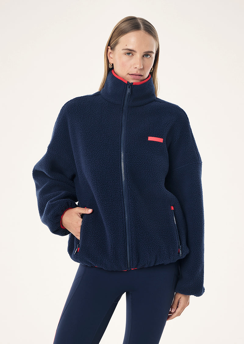 ROTATE+SHERPA+JACKET_262J179_DARK+NAVY+COLLEGE+RED-25_1