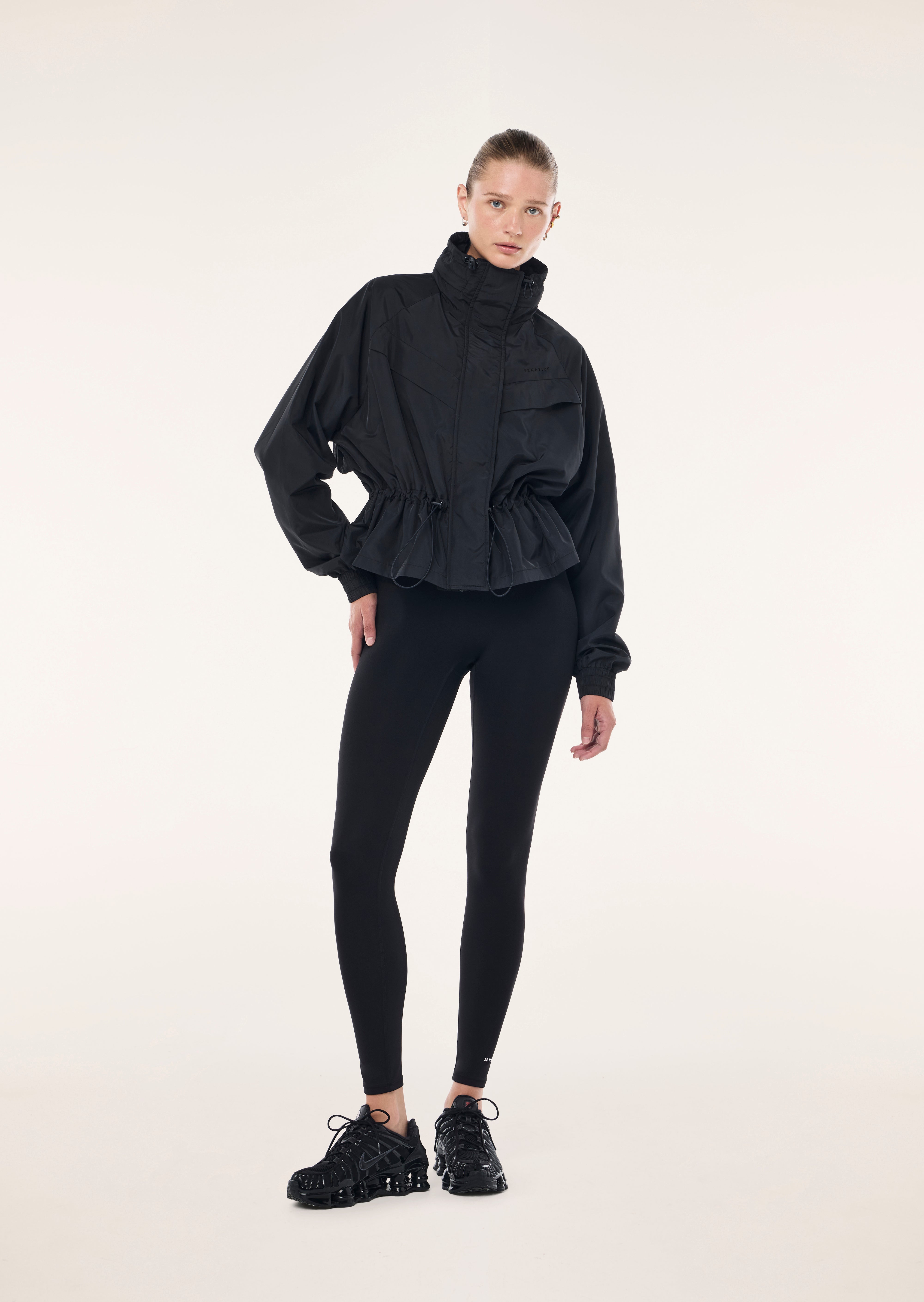 SHELTER JACKET IN BLACK