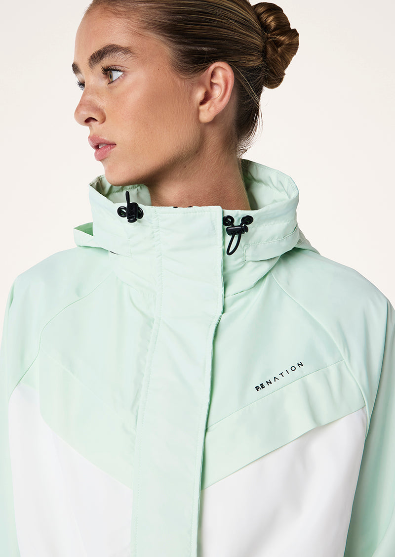 SHELTER JACKET IN HINT OF MINT