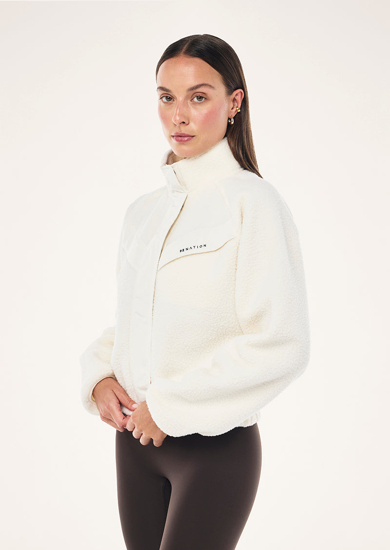 SHELTER+SHERPA+JACKET_251J095_WHISPER+WHITE-24_1