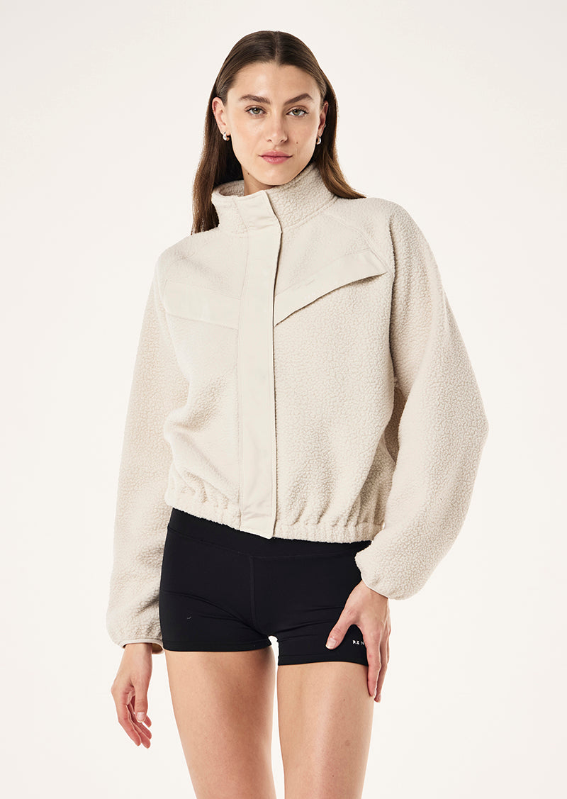 SHELTER+SHERPA+JACKET_NO+CODE_CLOUD-21_1