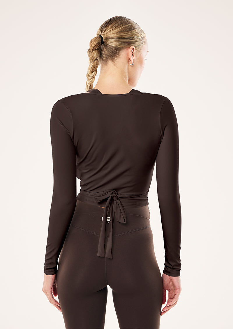 SIGNATURE+WRAP+LS+TOP_264L178_COFFEE-1129_1