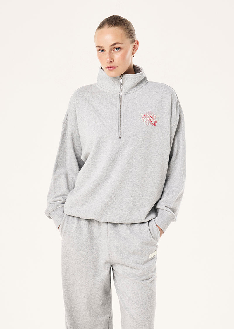 SNAP QUARTER ZIP IN GREY MARLE BY P.E NATION