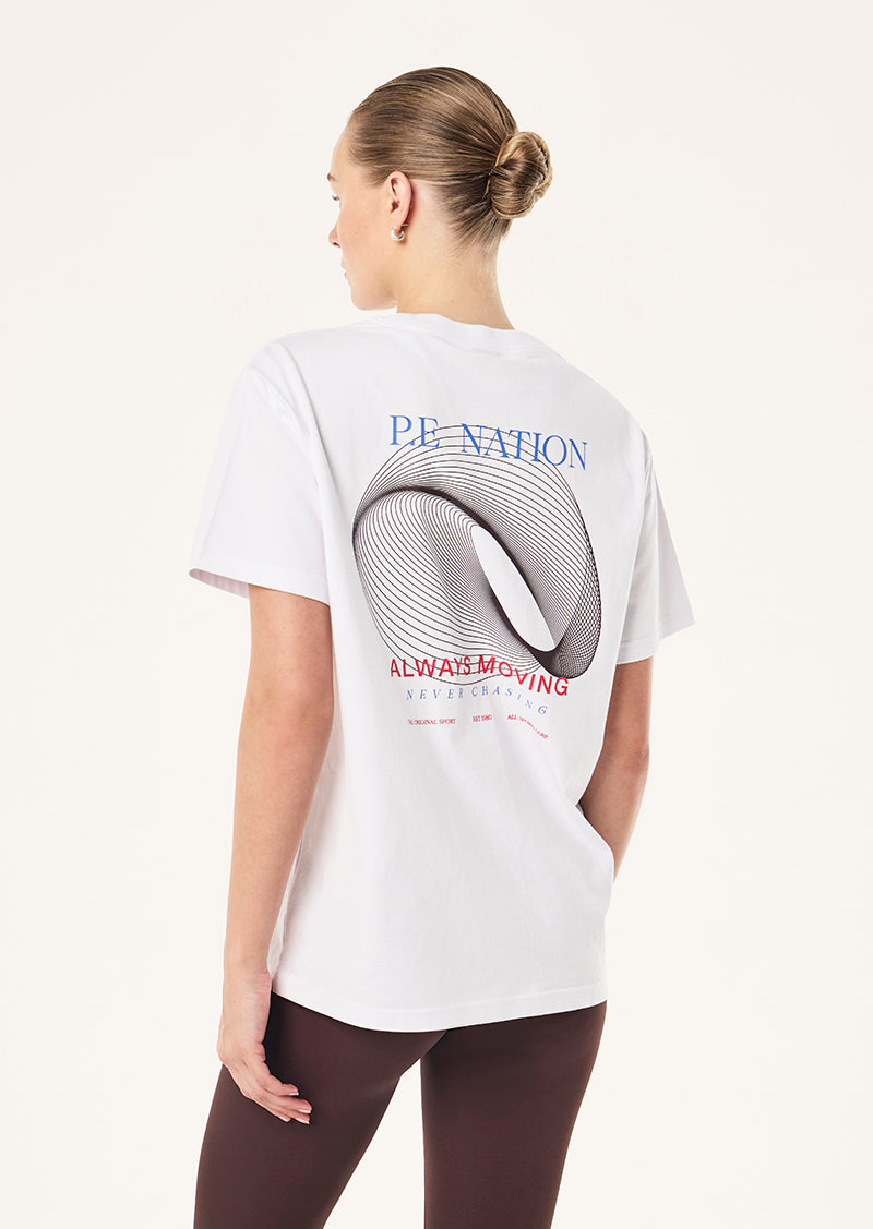 SNAP RELAXED FIT TEE IN WHIT EBY P.E NATION, WOMEN'S ATHLEISURE RELAXED TEE