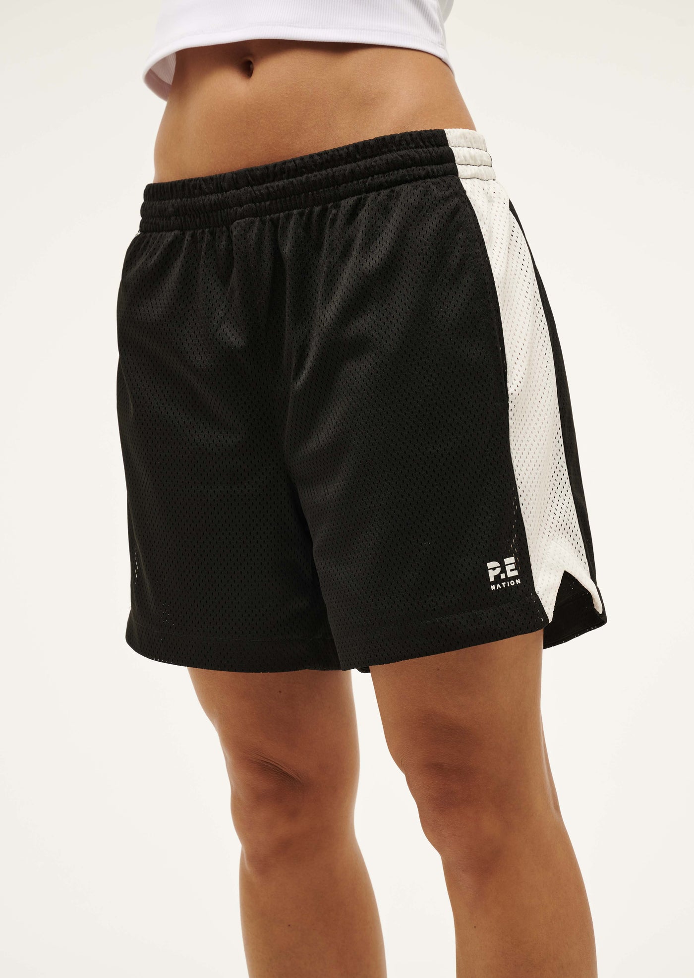 SONIC SHORT IN BLACK & OPTIC WHITE