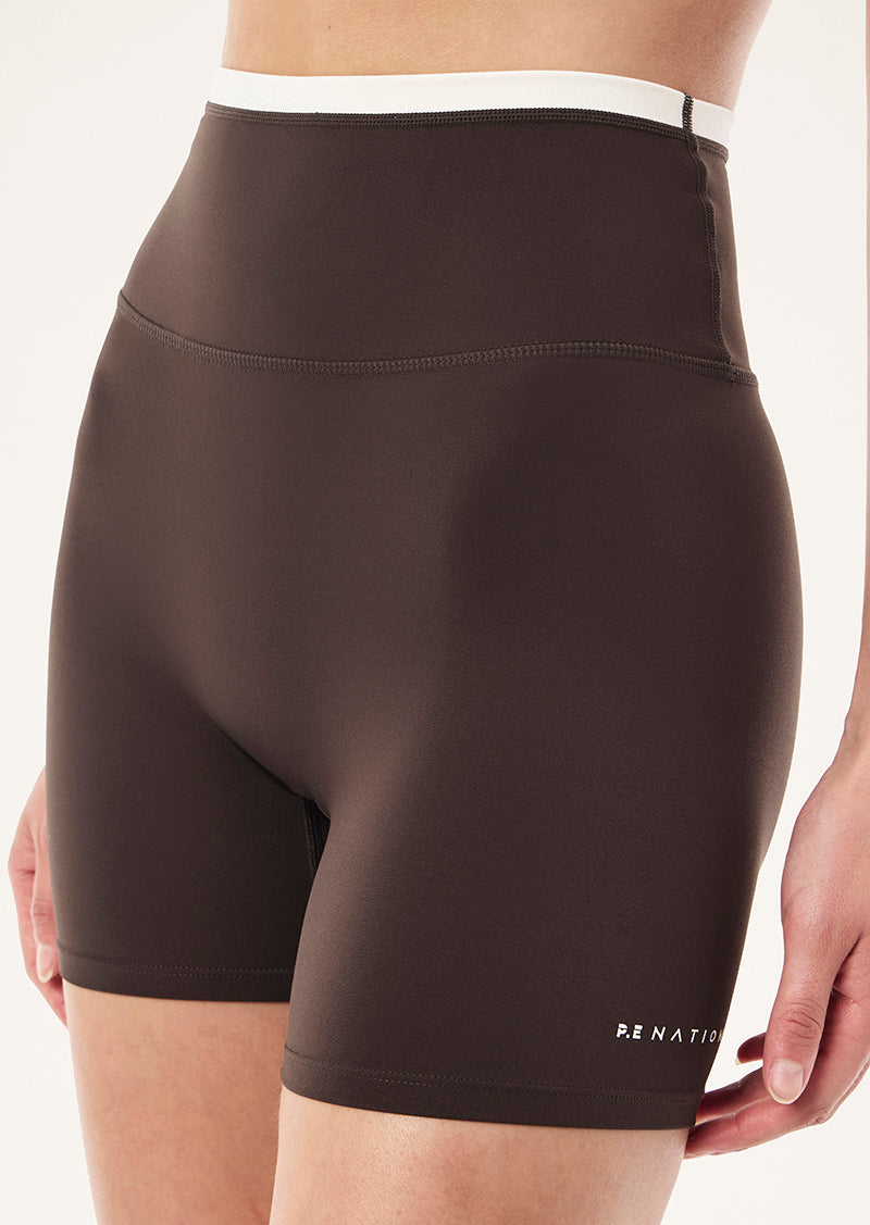 STELLAR+5+INCH+BIKE+SHORT_243S344_COFFEE-WHISPER+WHITE-035_1