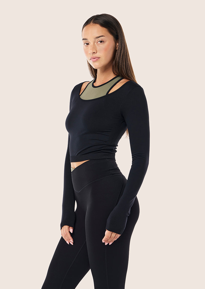 SUTTON LONG SLEEVE CROPPED TOP IN BLACK