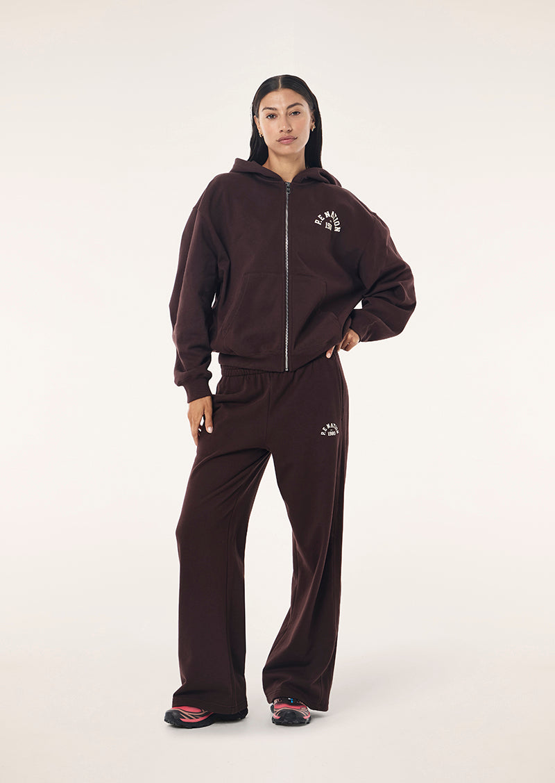 SWERVE TRACKPANT IN MAHOGANY