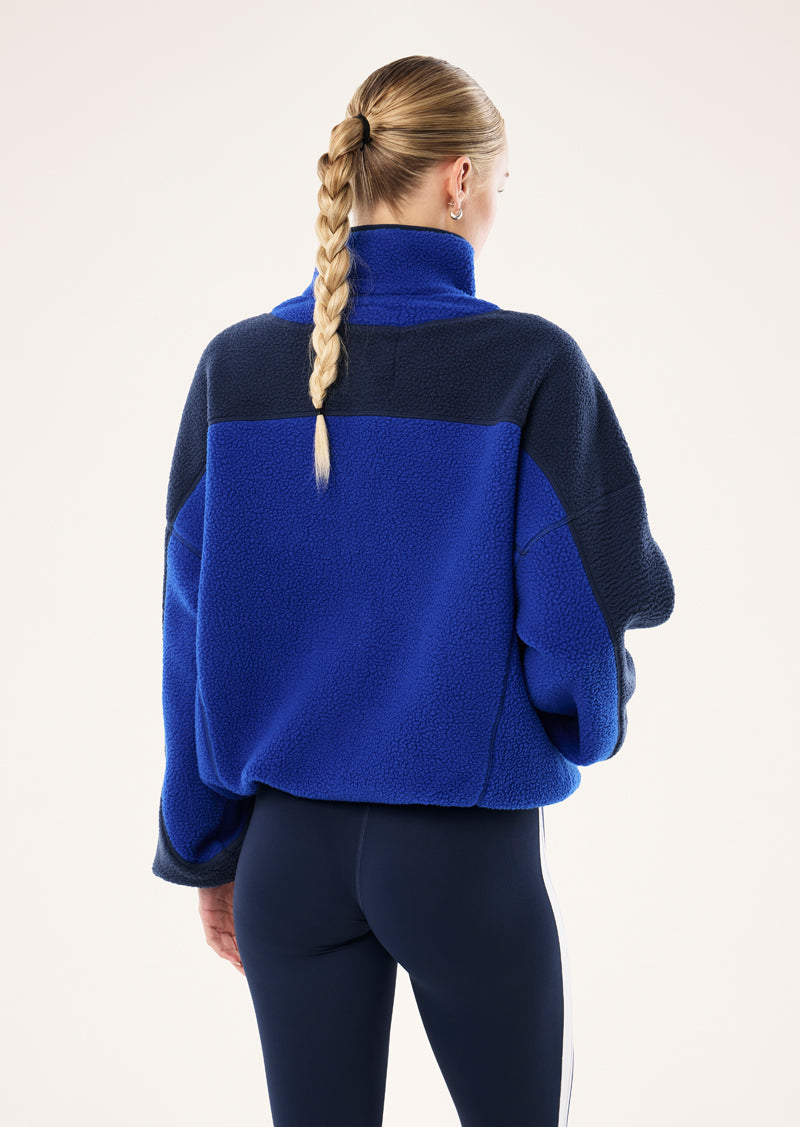 THE+DREAM+SHERPA+JACKET_271J078_DEEP+BLUE-176_1