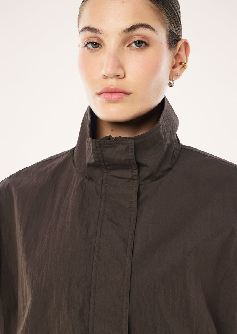 UNIVERSAL+JACKET_264J098_COFFEE-25_1