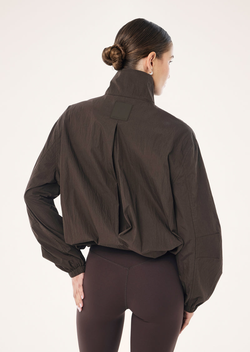 UNIVERSAL+JACKET_264J098_COFFEE-37_1