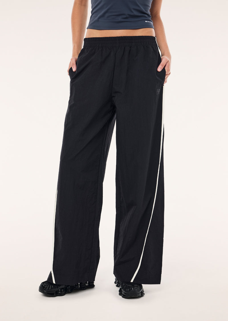 VELOCITY+PANT_261P045_BLACK++WHISPER+WHITE-25_1