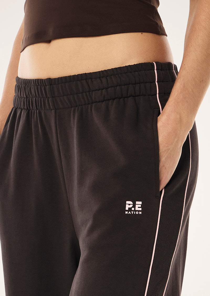 VITA TRACKPANT IN ESPRESSO BY P.E NATION, WOMENS ATHLEISURE LOUNGE TRACKPANT BROWN