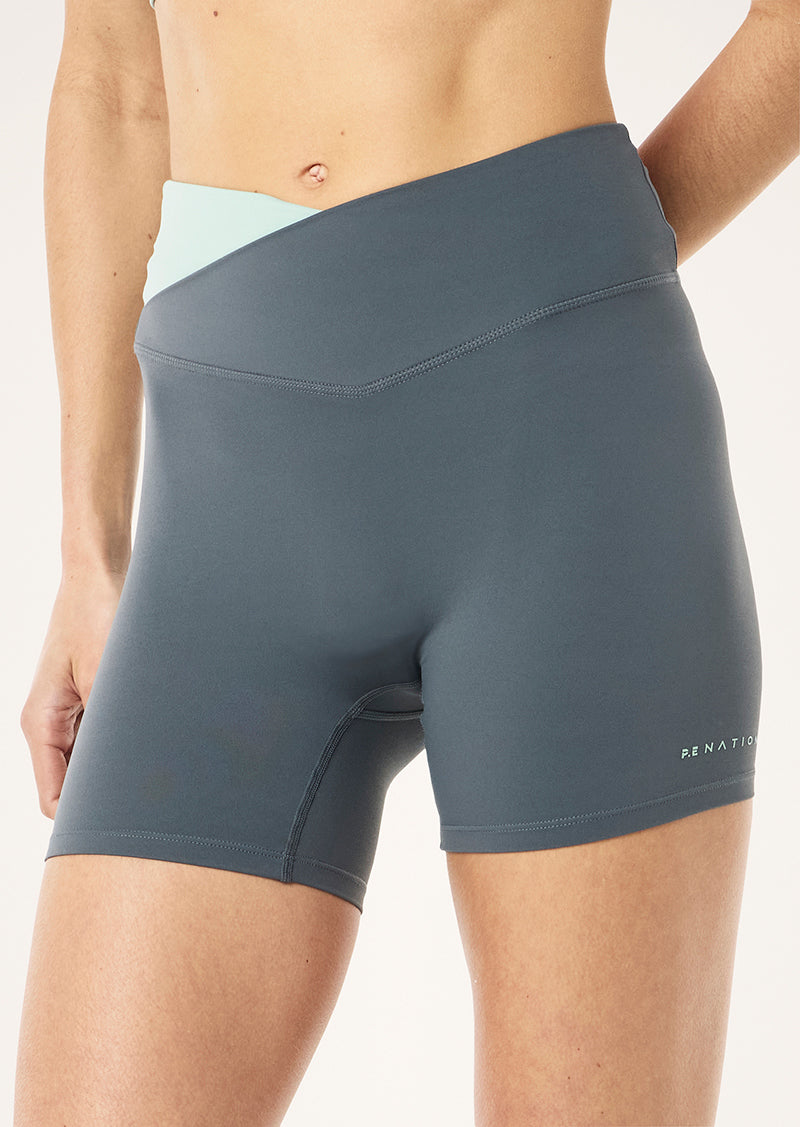 WANDER-5-INCH-BIKE-SHORT_252S235_THUNDER--DUSTY-MINT-33_1