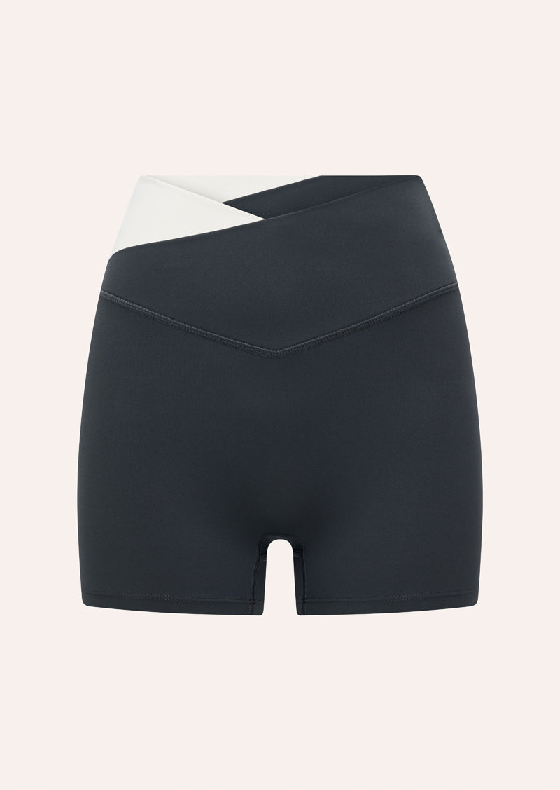 WANDER+3+INCH+BIKE+SHORT_254S038_ASPHALT+WHISPER+WHITE-02_1