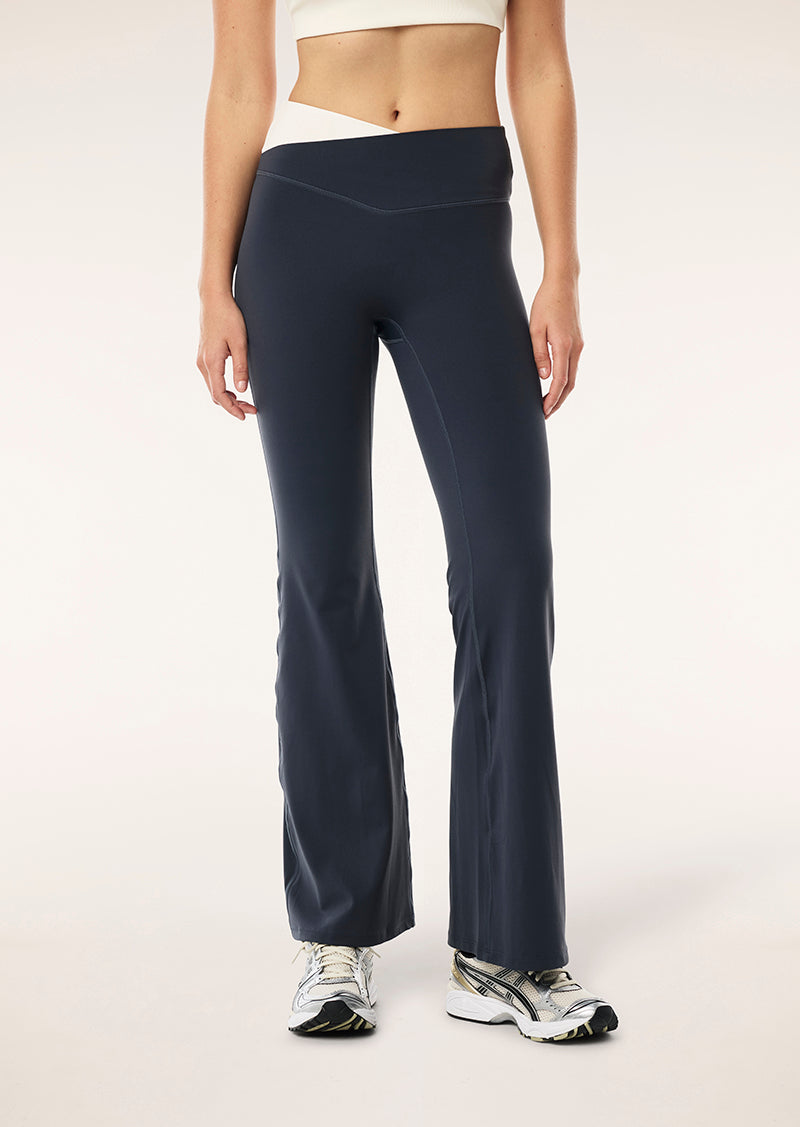 WANDER+FLARE+LEGGING_252G131_MARINE+BLUE++WHISPER+WHITE-331_1