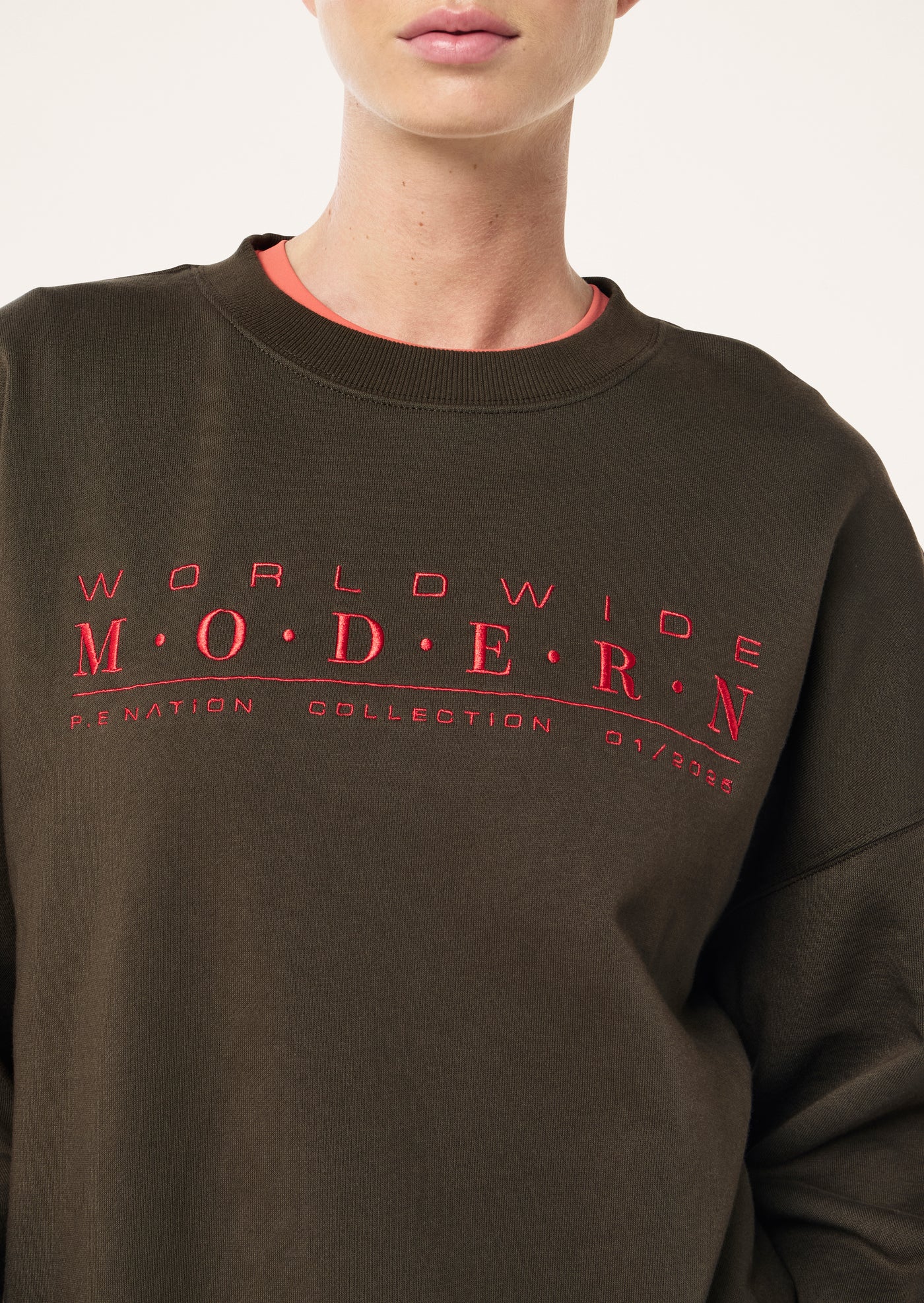 WORLDWIDE SWEAT IN TARMAC