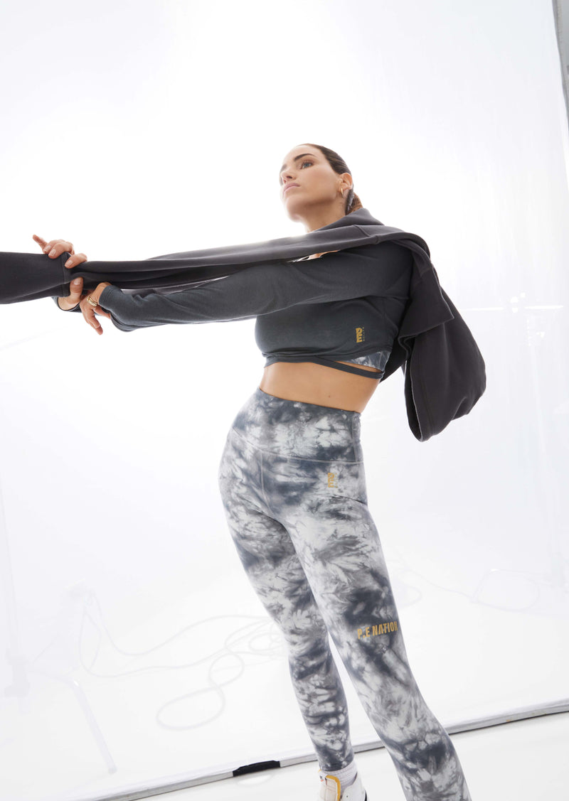 ASCEND LEGGING IN DARK SHADOW