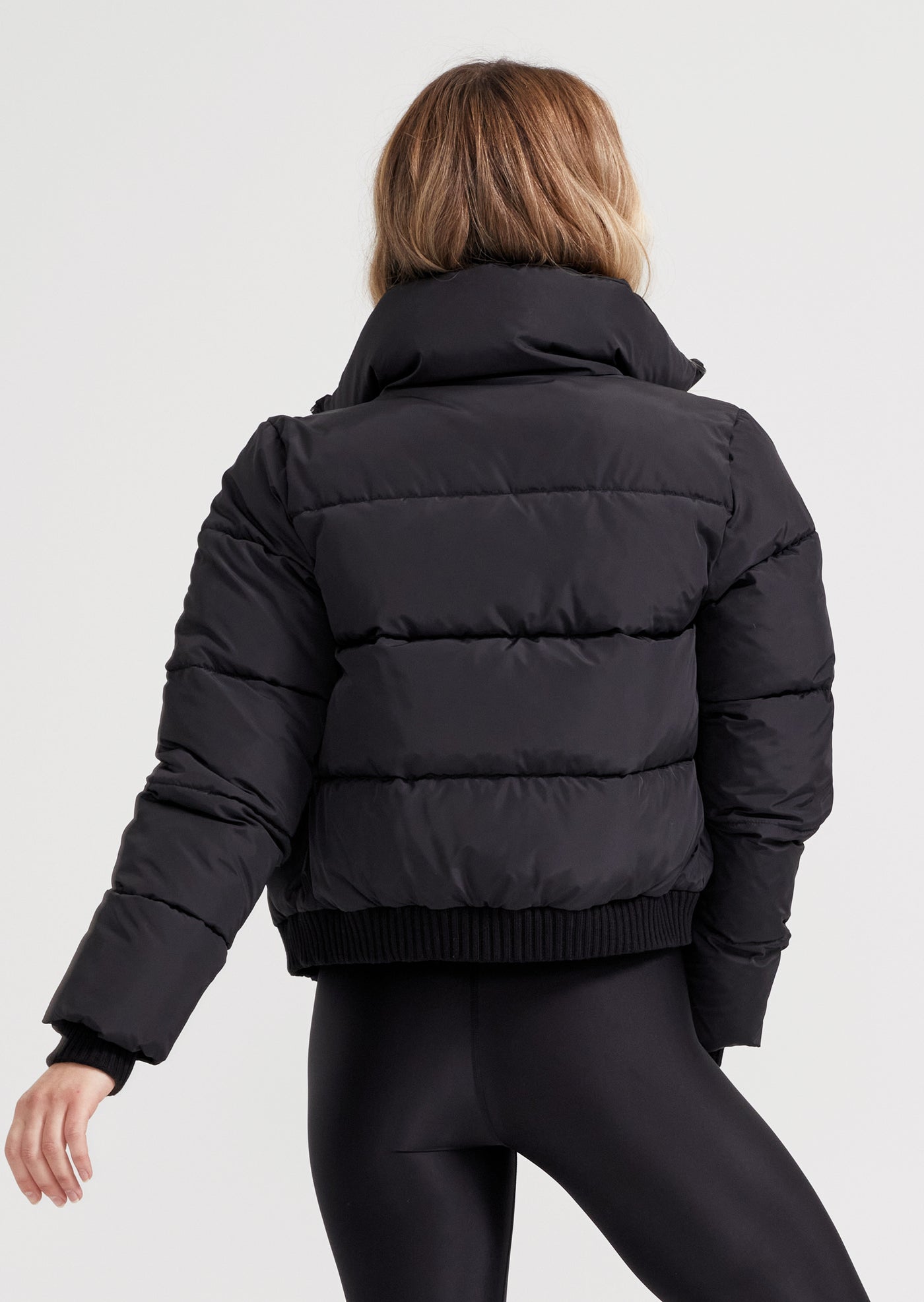 RAMP RUN PUFFER JACKET IN BLACK