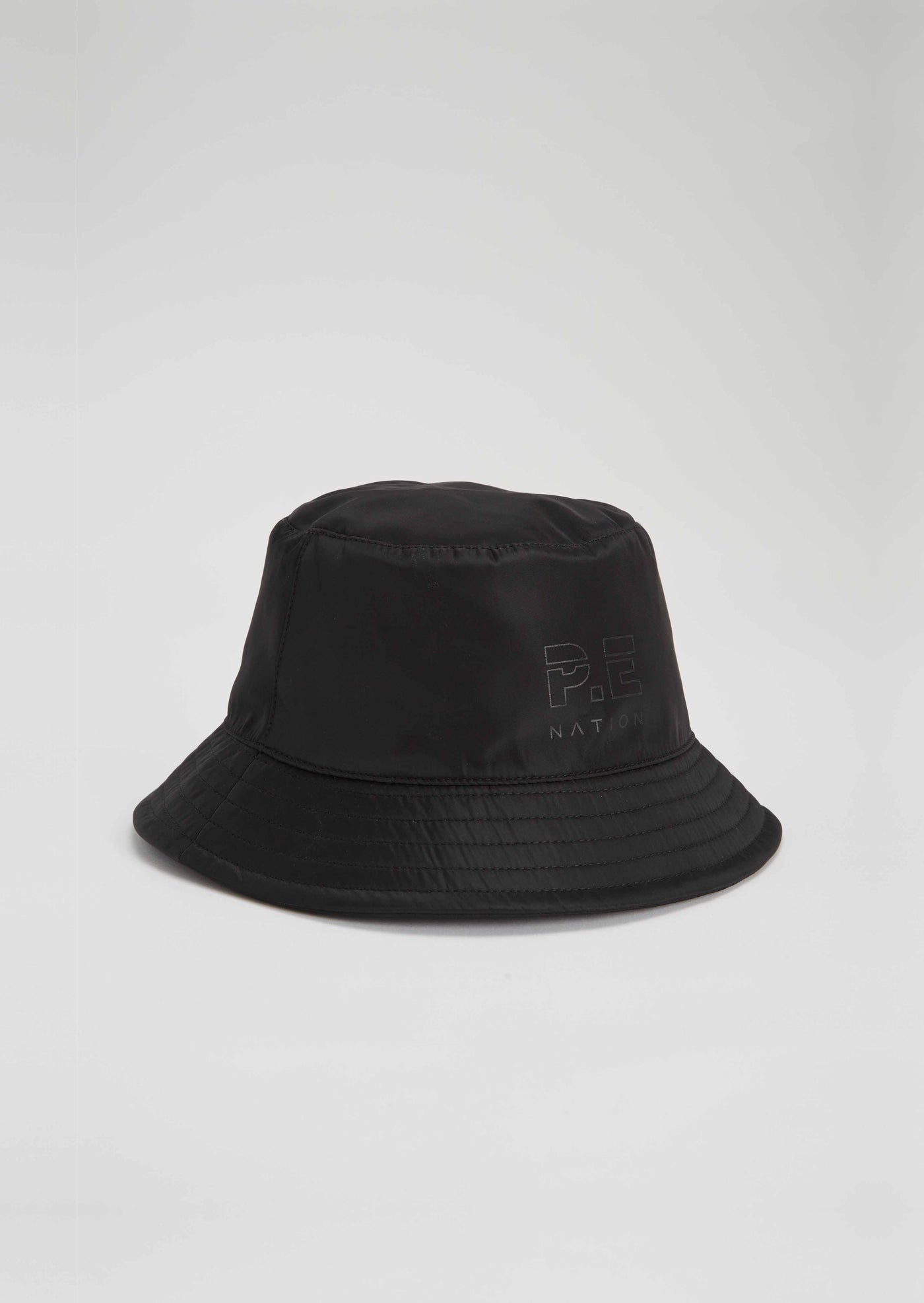 HEADS UP LOGO BUCKET HAT IN BLACK