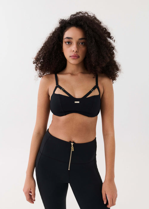 BOUNDLESS SPORTS BRA IN BLACK