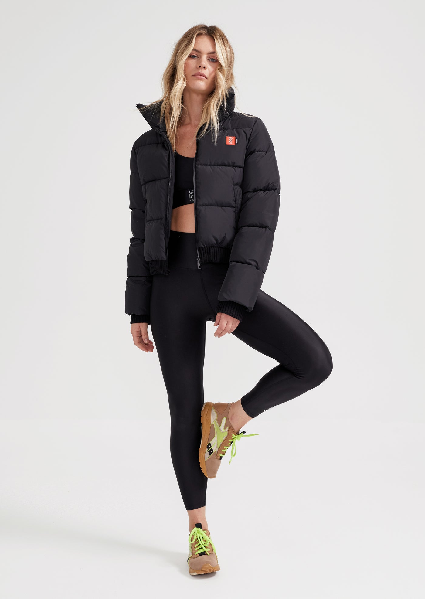 RAMP RUN PUFFER JACKET IN BLACK